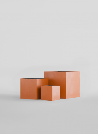 Кашпо CONCRETIKA CUBE CARROT 40x40x40